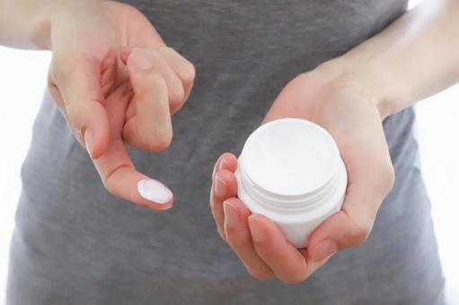 アクロコルドンは市販薬で取れる